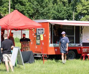 Pierwszy tegoroczny „Brunch pod chmurką” w Lublinie za nami. Było dobre jedzenie, muzyka i prelekcje