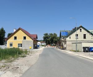 Stronie Śląskie niemal rok po powodzi. Jak wygląda dziś miejsce, gdzie pękła tama? 