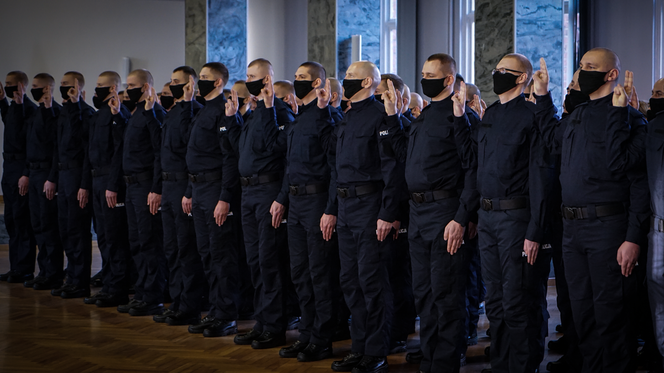 Pomorskie. Ślubowanie nowo przyjętych policjantów