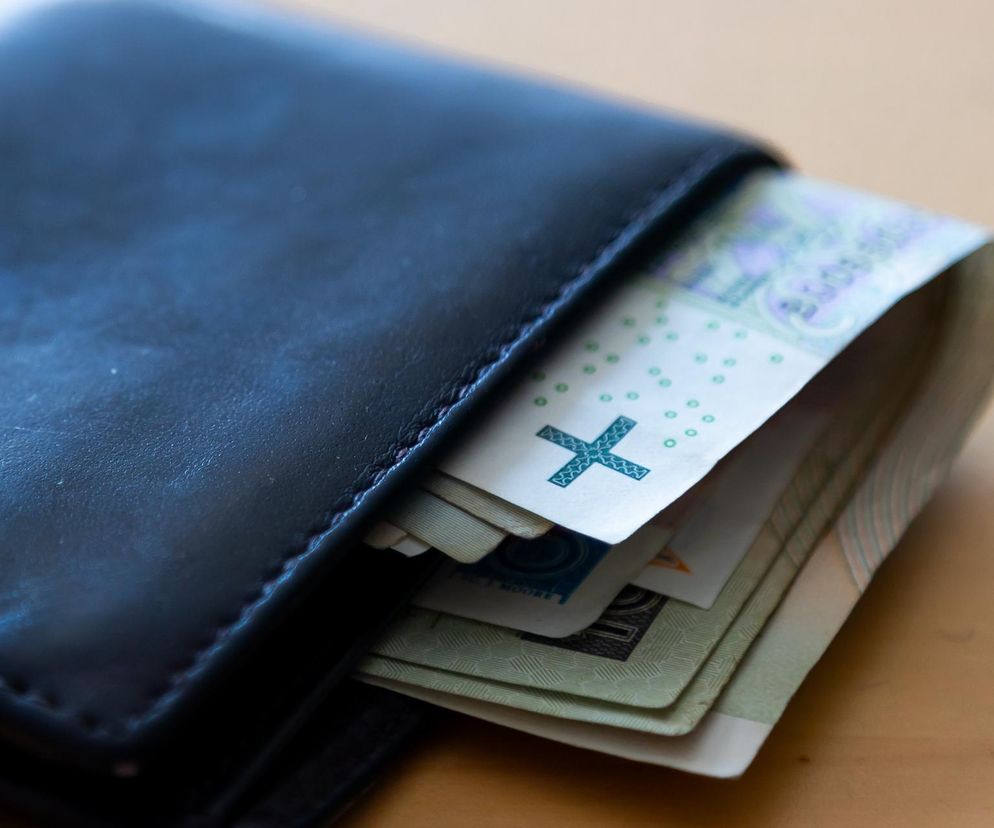 pieniądze gotówka banknoty portfel