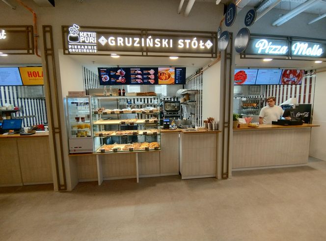 Krzywy Domek w Sopocie już otwarty. Nowy foodhall na mapie Trójmiasta