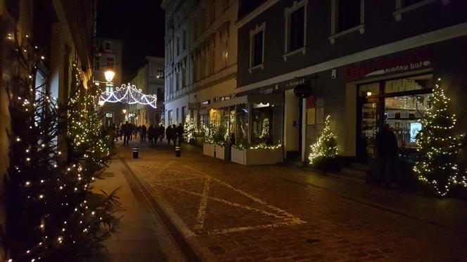 Bydgoszcz w świątecznej odsłonie zachwyca! Tu jest MAGICZNIE! [ZDJĘCIA]