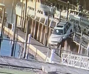 Pomylił gaz z hamulcem i zaparkował na molo