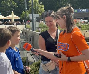 Wakacyjny patrol Eska Summer City na olsztyńskiej Plaży Miejskiej