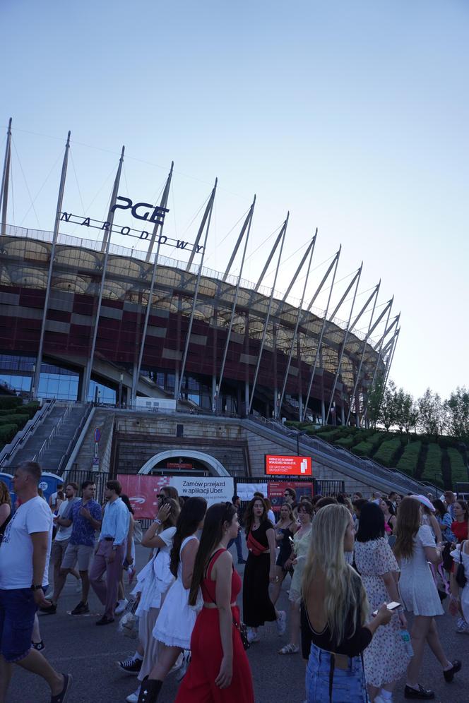 Fani Taylor Swift w drodze na Stadion Narodowy. Koncert N1 1.08.2024