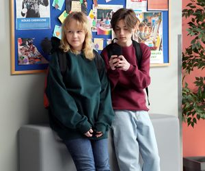 Barwy szczęścia, odc. 3227. Emilka (Jessica Frankiewicz), Emil (Artem Malszczuk)