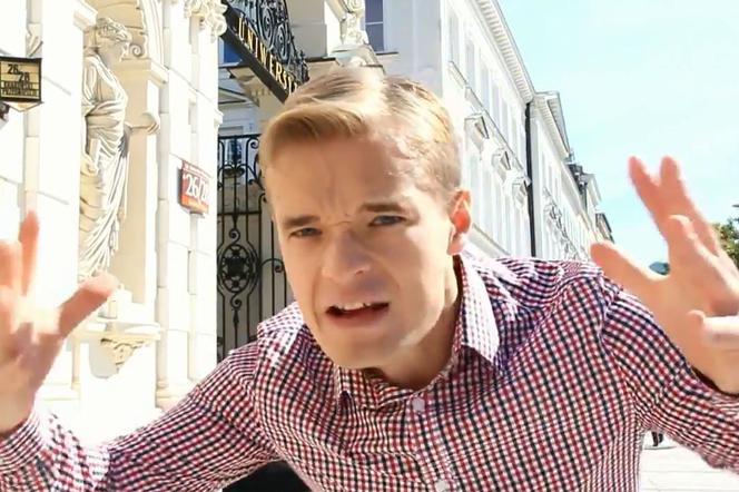 Ten spot zbłaźnił kandydata PiS! Teraz jestem prawdziwym k***a studentem, elita spod gołębnika, k***a [WIDEO]