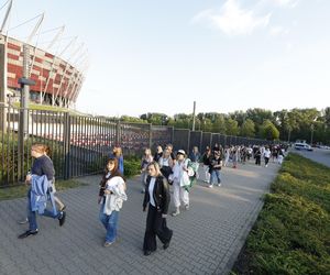 Koncert Justina Timberlake'a w Warszawie - fani pod PGE Narodowym