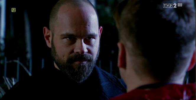 Barwy szczęścia odc. 2065. Patryk (Konrad Skolimowski), diler Kasjer Wojciech Łuczyński)