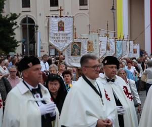 75 lat temu obraz Matki Boskiej w Lublinie zapłakał. Wierni uczcili rocznicę „Cudu lubelskiego” procesją różańcową