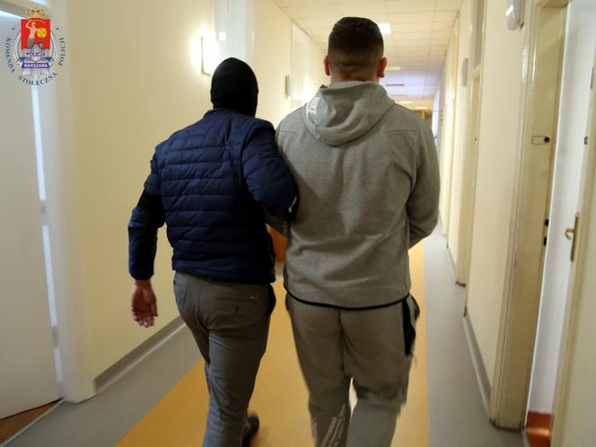 Mafia "wnuczków" rozbita. Wielka akcja policji, 5 zatrzymanych za oszustwa i narkotyki
