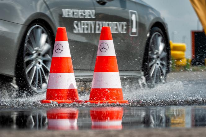 Mercedes-Benz Safety Experience 2019