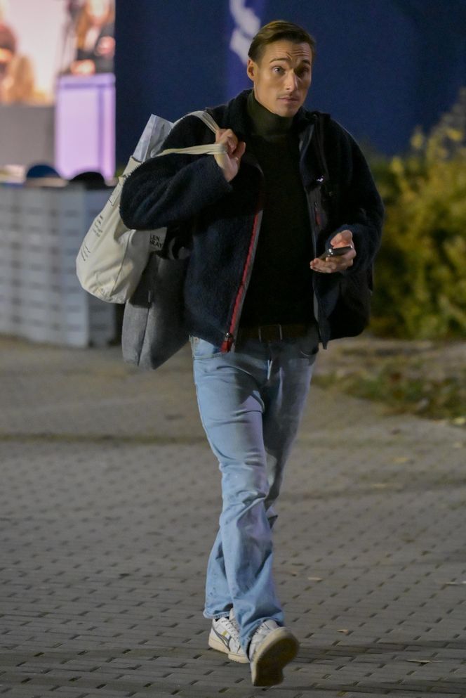 Kulisy "Tańca z Gwiazdami". Zmęczona Bursztynowicz, zakochani Kaczorowska i Rogacewicz. Szok, co zrobił Sikora