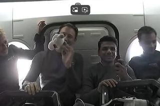 Relacja live z kapsuły Dragon