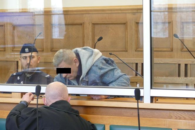 Poderżnął gardło Dmytrowi przed obliczem świętej. Krwawy mord na łódzkim placu