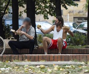 Radzimir Dębski umówił się ze znajomymi na burgera