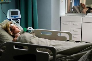 Barwy szczęścia odc. 2870: Bruno (Lesław Żurek), Bożena (Marieta Żukowska)