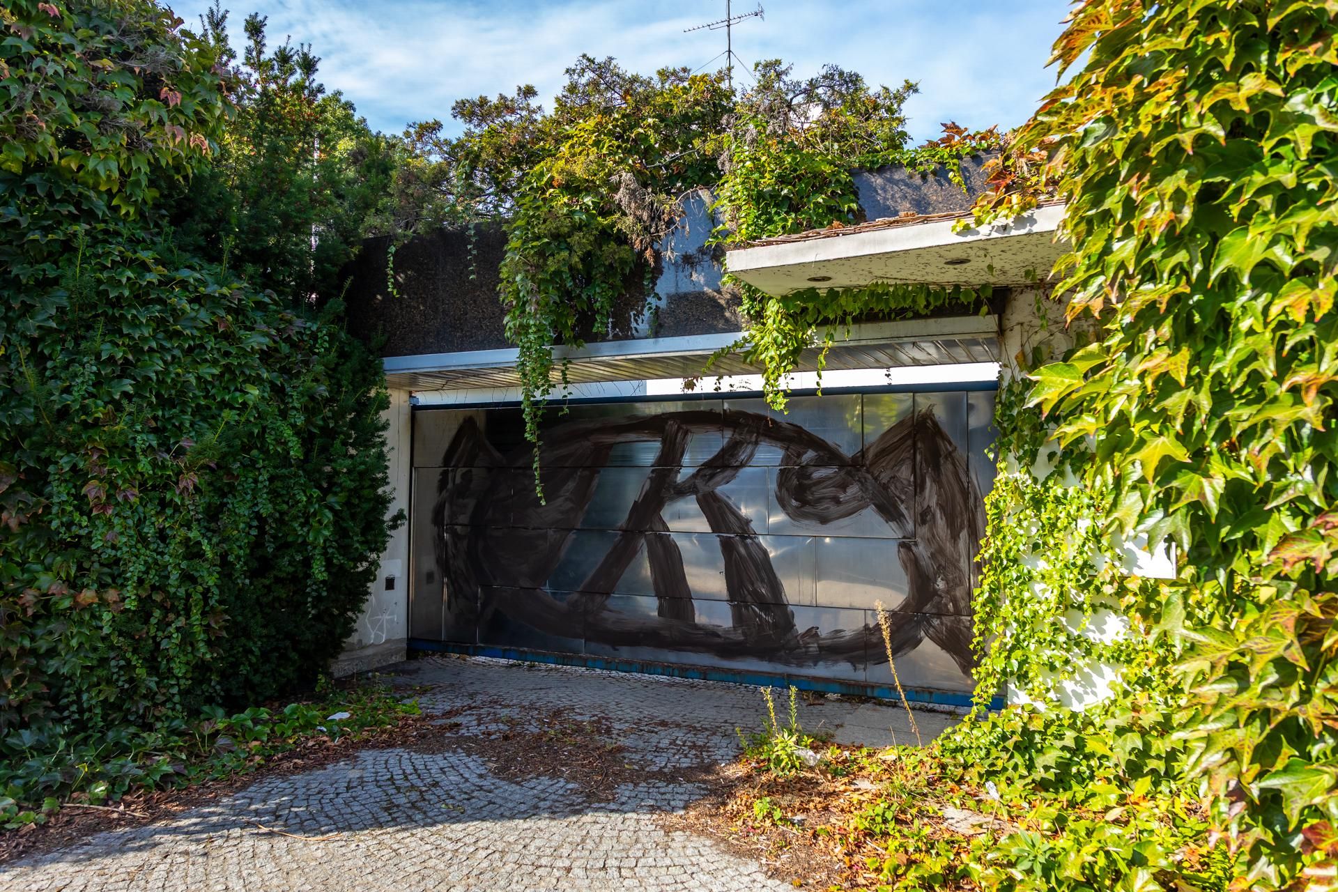 Opuszczona willa przy Ryżowej 72 w Warszawie