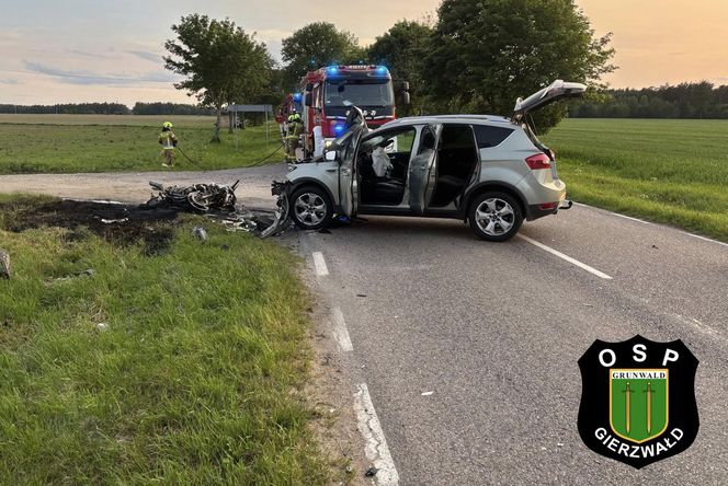  Zderzenie osobówki z motocyklem. Dwie osoby nie żyją