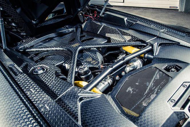 Mansory Lamborghini Carbonado Apertos