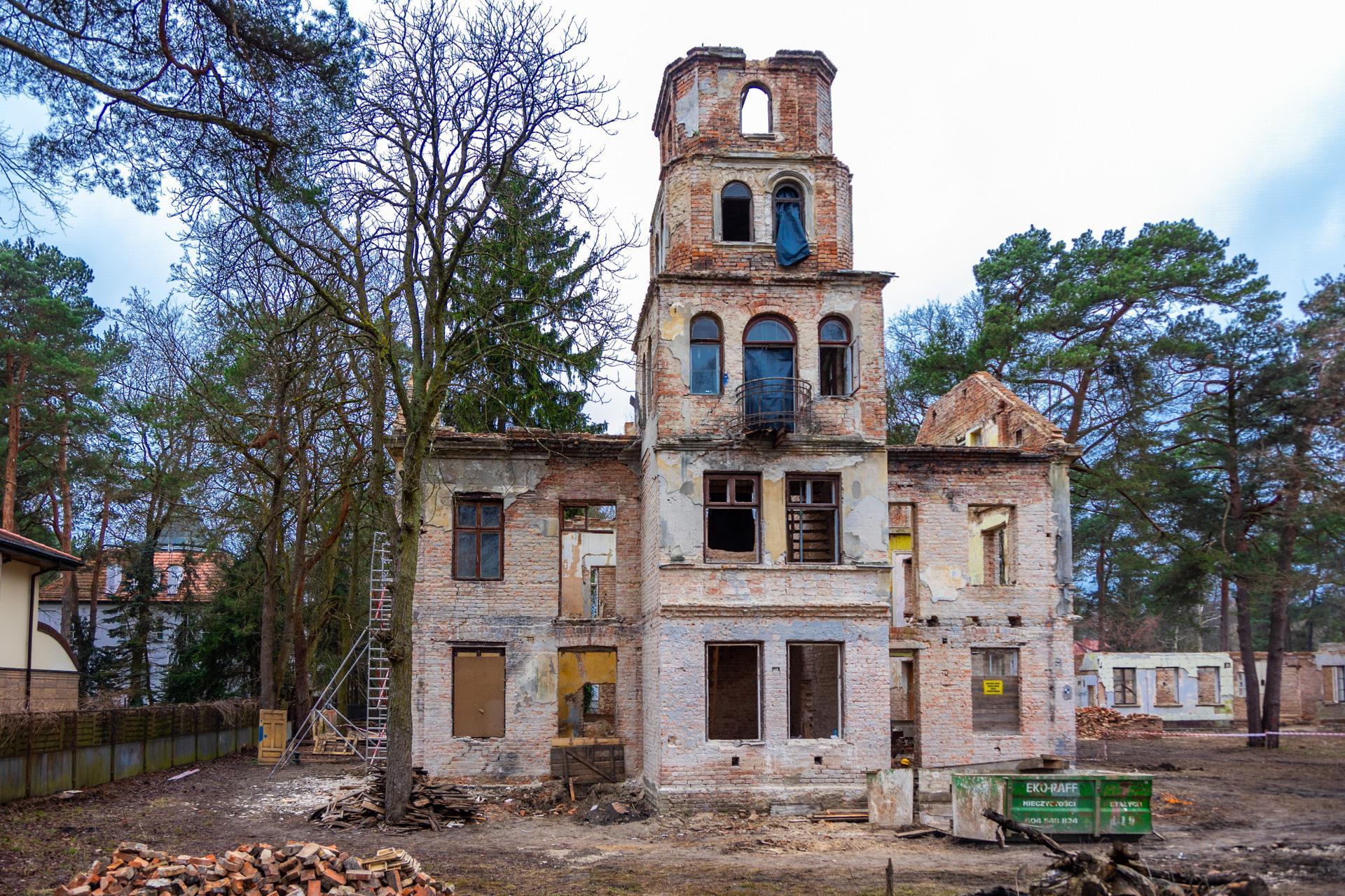 Konstancin-Jeziorna. Zabytkowe wille odzyskują dawny blask - zobacz wyremontowane rezydencje