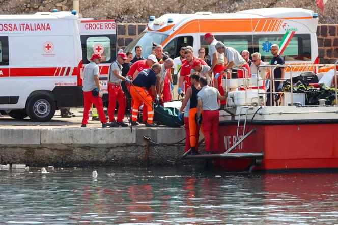 Tragedia na wakacjach. Trąba powietrzna zatopiła piękny jacht! Jej udało się uratować roczną córeczkę