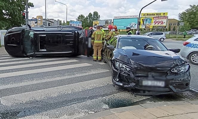 Kobieta staranowała toyotę