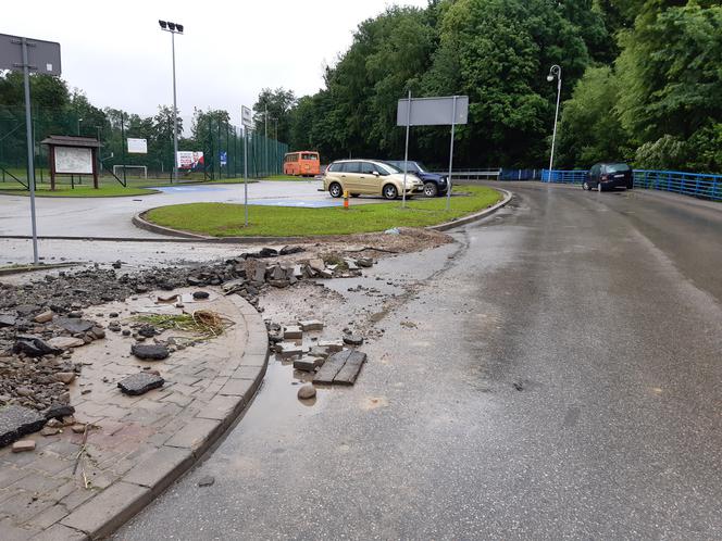 Ulewa wyrządziła duże szkody w gminie Jodłownik
