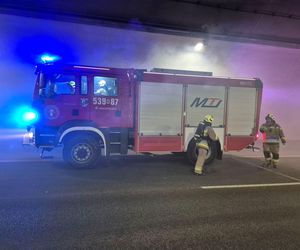 Tunel na Zakopiance został zamknięty. Przeprowadzono specjalną akcję służb ratunkowych