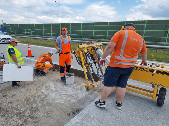 Tak naprawiano betonową nawierzchnię autostrady A1