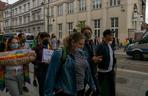 Katowice: Tłumy na proteście społeczności LGBT. Ludzie to nie ideologia! 