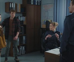 M jak miłość odc. 1878. Basia (Karina Woźniak), Kacper (Bartosz Ziewiec), Natalka (Dominika Suchecka), Adam Karski (Patryk Szwichtenberg)