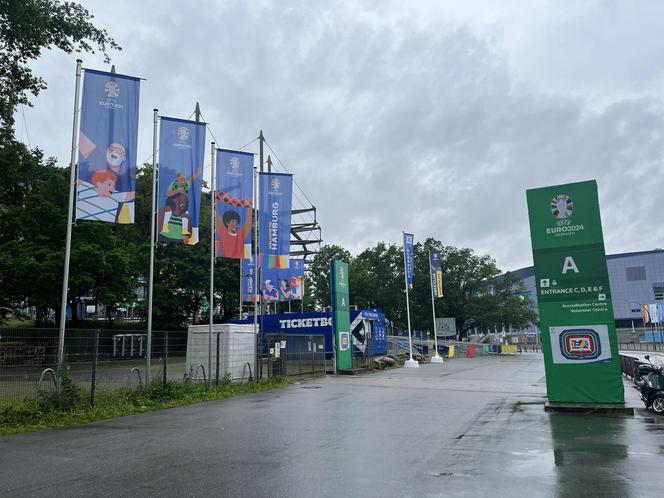 Na tym stadionie Polacy zagrają z Holandią. Jak wygląda obiekt w Hamburgu przed niedzielną bitwą? [ZDJĘCIA]