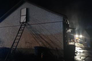 W Mniszchowie płonął budynek mieszkalny. Na posesji strażacy znaleźli zwłoki