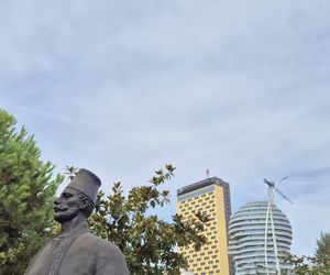 Tirana's Rock - Tirana, Albania (MVRDV)