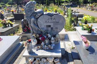 Anioł czuwa na grobie 11-letniego Sebastianka z Katowic. To ofiara mordercy-pedofila z Sosnowca