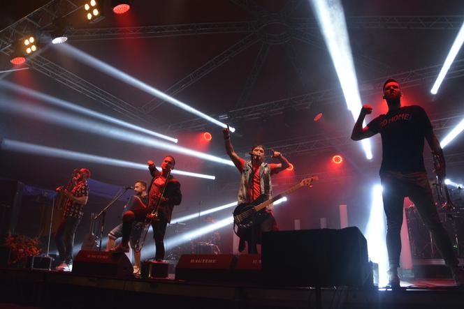 ESKA Summer City na Bukowińskich Spotkaniach i Miodobraniu w Dzierżoniowie