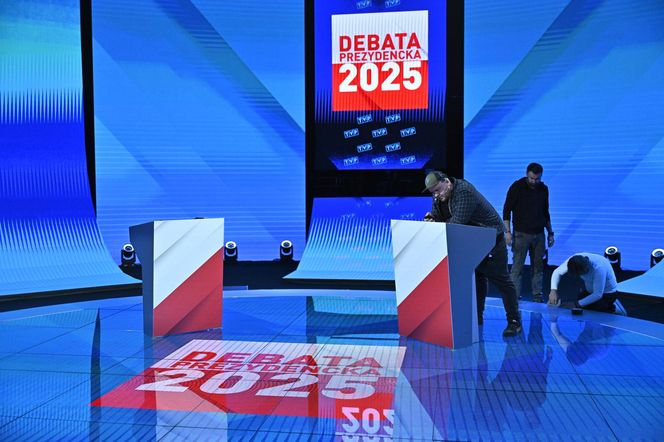 Ostatnie chwile przed debatą kandydatów