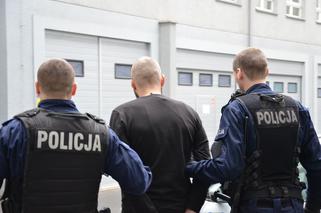 Gdańsk: Zuchwała kradzież w środku nocy. Złodziej zaatakował ekspedientkę