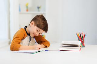 Ćwiczenia ortograficzne dla dzieci: jak nauczyć dziecko ortografii?