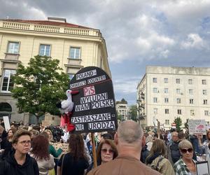 Protesty Ani Jednej Więcej! po śmierci Doroty.  Kobiety wyszły na ulice w całej Polsce  