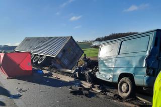 Litwinki. Koszmarny wypadek na S7! Dwóch robotników drogowych nie żyje, dwóch rannych