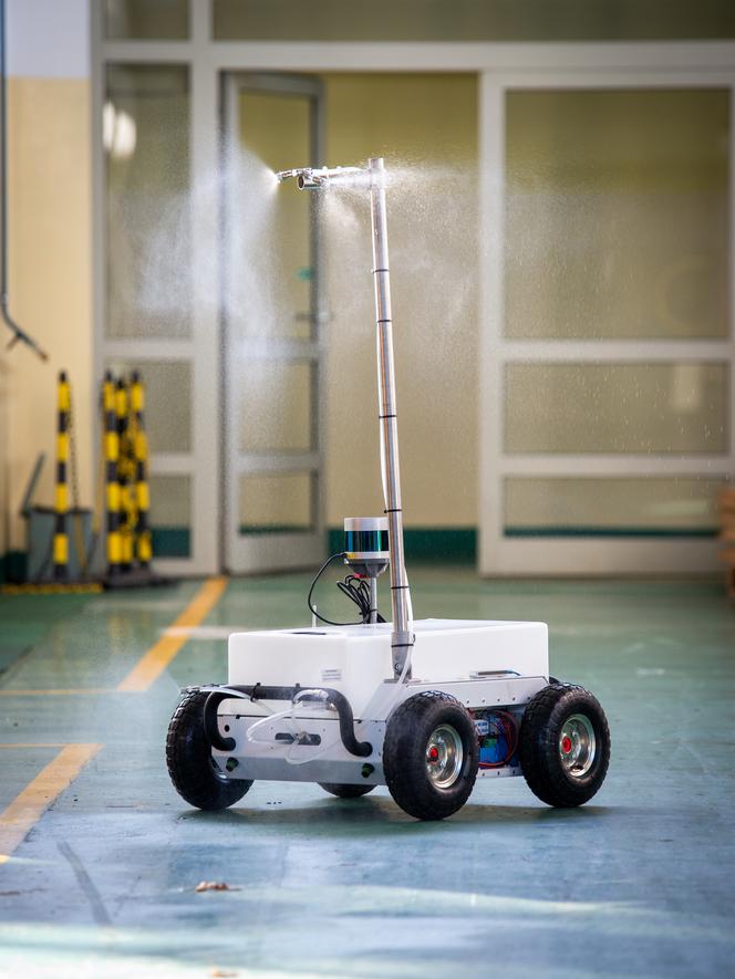 W Szczecinie powstał robot, który walczy z koronawirusem
