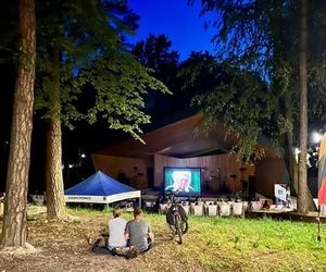 Kino na leżakach w Parku (Starachowice)