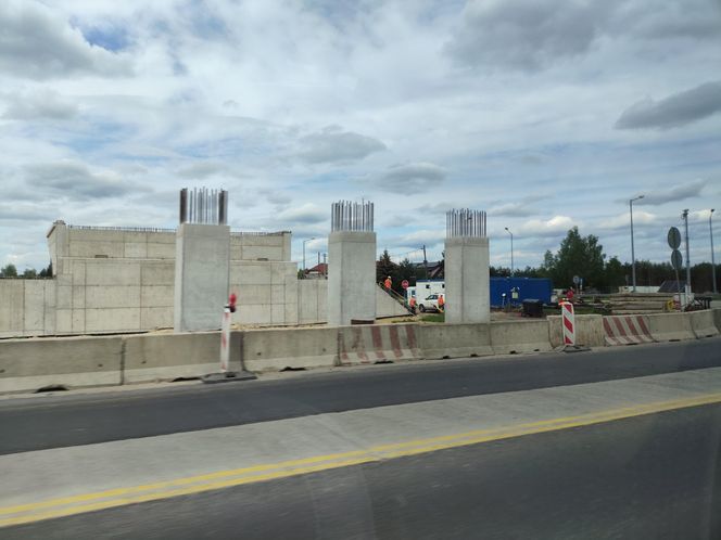 Z tygodnia na tydzień widać zmiany. Byliśmy na budowie drogi S19