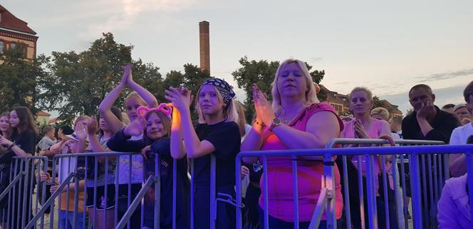 Festiwal Disco Polo w Biskupcu przyciągnął tłumy [ZDJĘCIA]