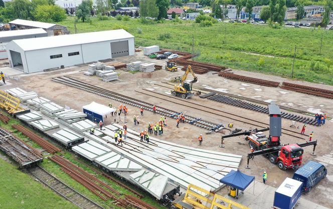 Kraków buduje Warszawie plac Zawiszy. Byliśmy w fabryce, gdzie powstanie 121 elementów wielkiej układanki
