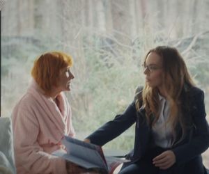 M jak miłość, odcinek 1868. pani Ola (Ewa Kolasińska), Sylwia (Hanna Turnau)