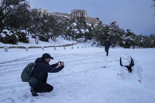 Obfite opady śniegu w Grecji