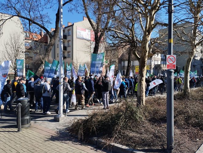 Górnicy protestowali pod ministerstwem przemysłu w Katowicach przeciwko likwidacji KWK Bielszowice